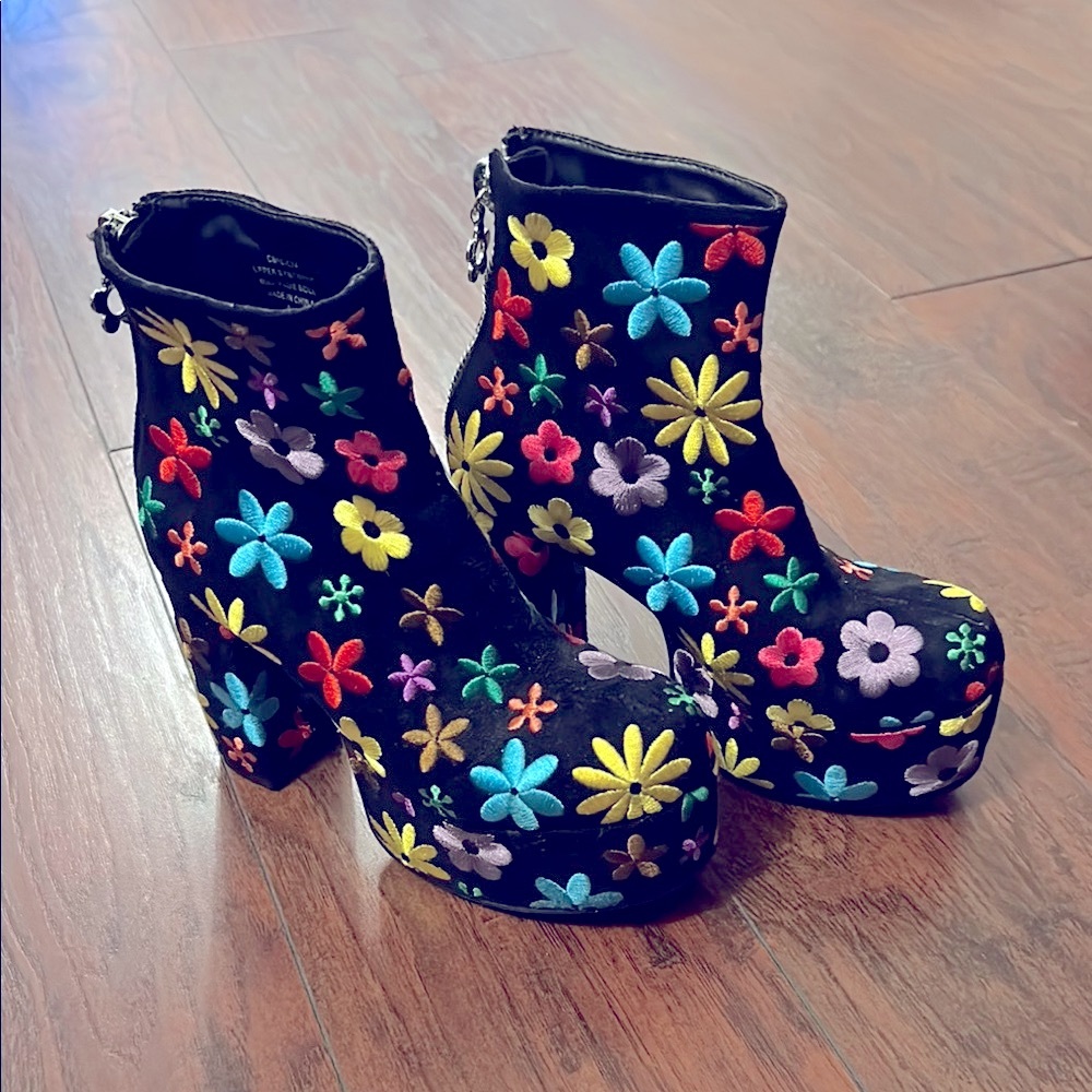 Current Mood Black Floral Ankle Boots